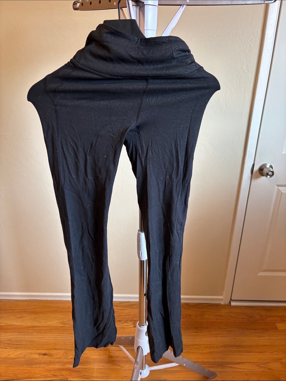 Lululemon Size 2 full length groove pants